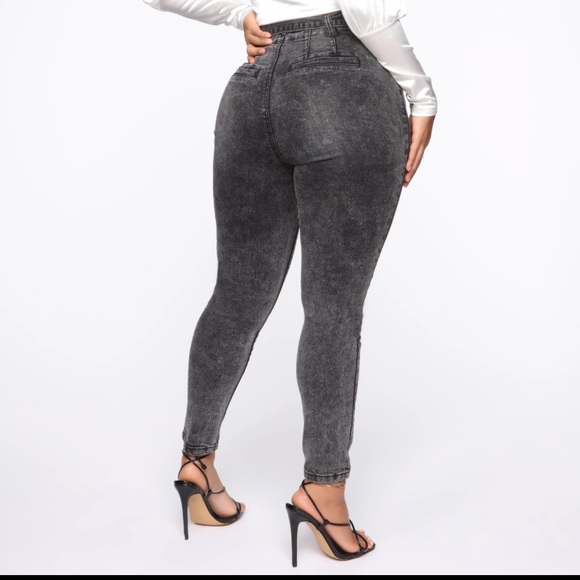 Fashion nova “All wrapped up” jeans in size 11 - Picture 6 of 7